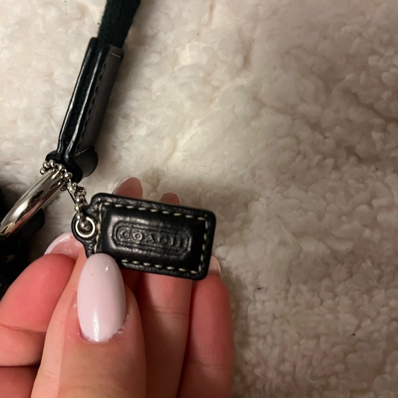 AUTHENTIC COACH PURSE - Picture 2 of 2